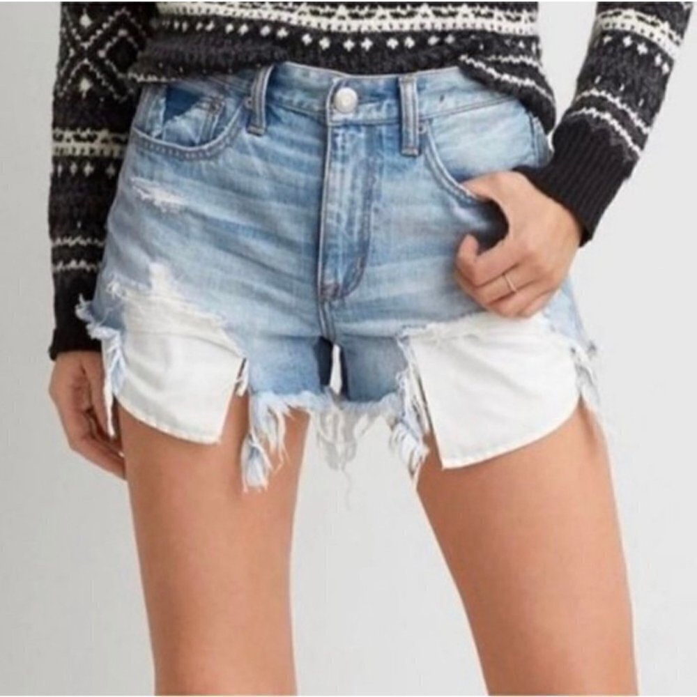 American Eagle Women's Vintage Hi-Rise Festival Cut Off Distressed Jean Shorts 2